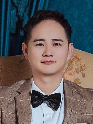 周东东
